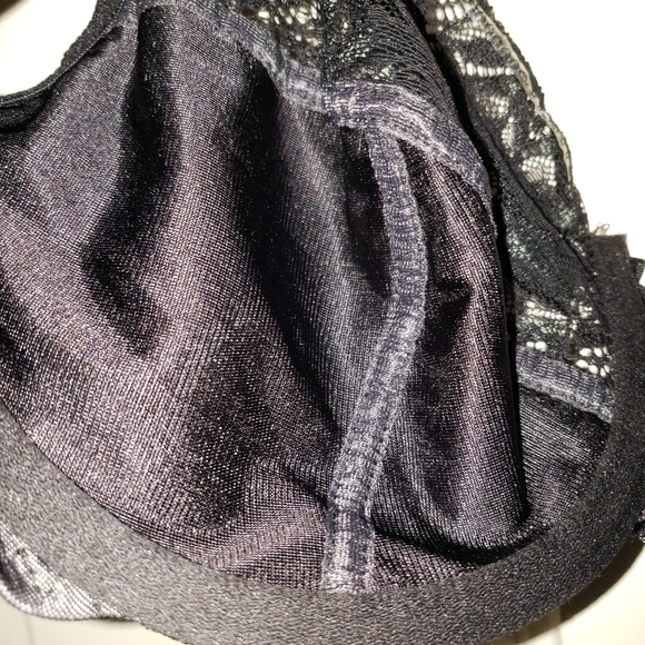 Bali® Lace Desire® Full-Figure Underwire Bra 6543 - Picture 6 of 8